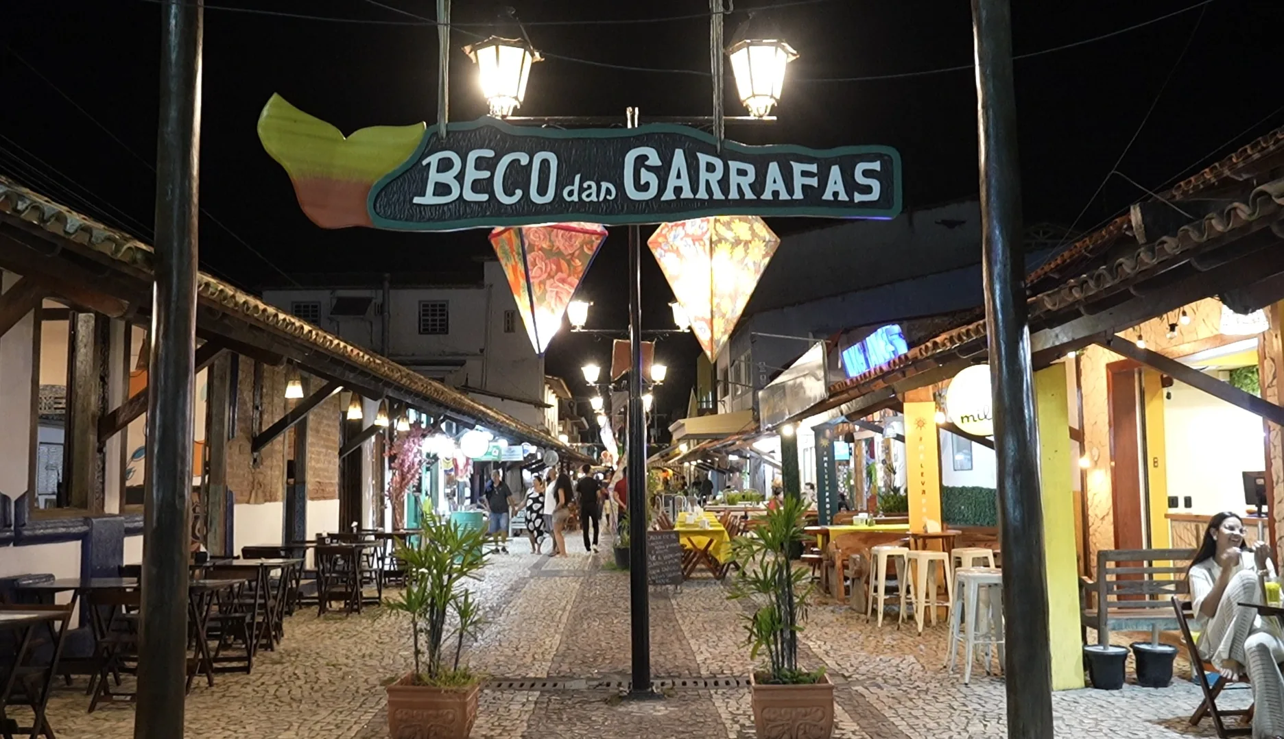Beco das Garrafas, no centro histórico de Prado
